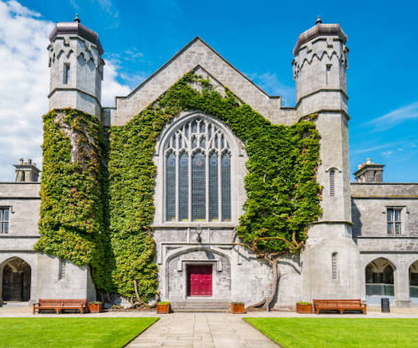Ireland Travel Guide