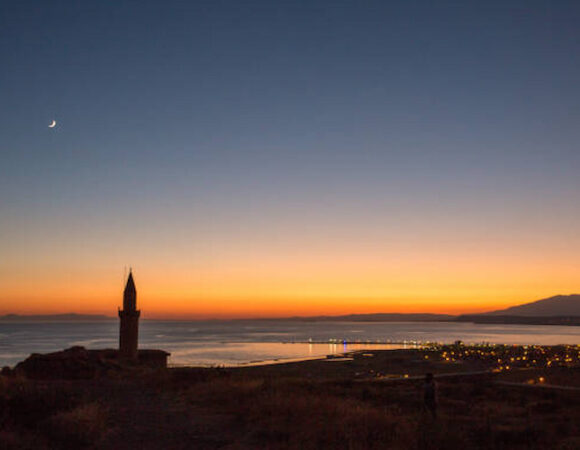 Best Places in Azerbaijan for a Scenic Sunrise